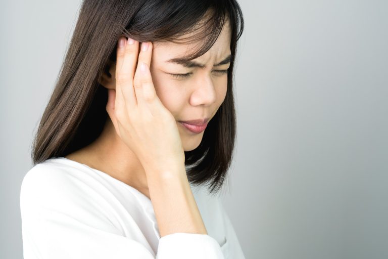 How Heat Affects Migraines and Natural Ways to Find Relief